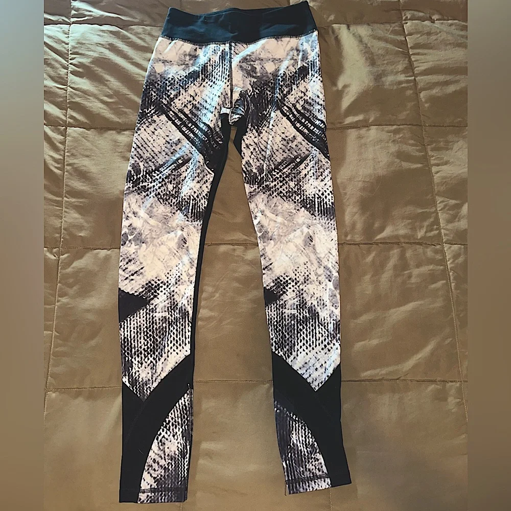 Patterned leggings - Picture 1 of 3